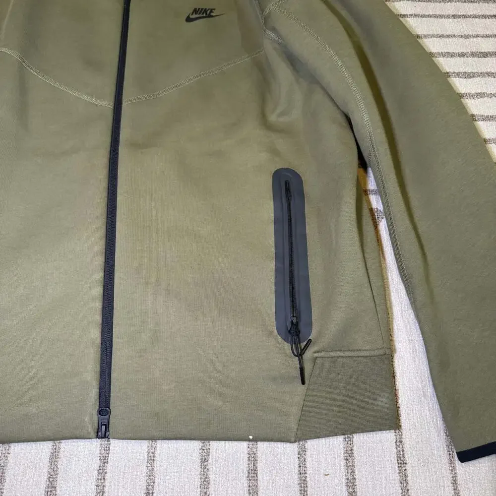 Nike Tech Fleece Windrunner Full-Zip Hoodie in Olive Green FB7921-222 - Picture 3 of 9